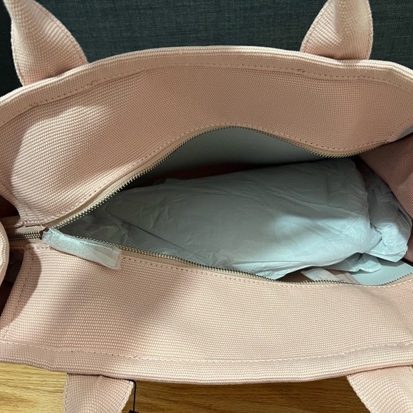 Marc Jacobs Blush Pink Logo Tote - Picture 4 of 6